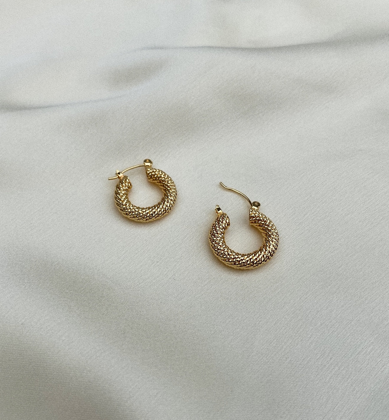 Queen Hoops