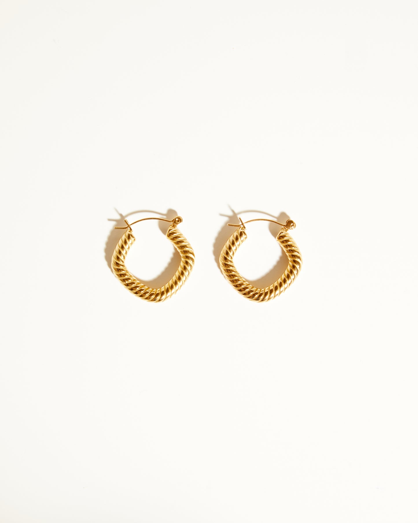 Luisa hoops